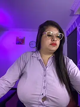 Snapshot of MiiaaJoness chatting on November 24, 2025, 3:45 pm MiiaaJoness online show from November 24, 2025, 3:45 pm