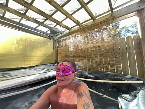 prainxxx22 online show from November 11, 2025, 7:19 pm