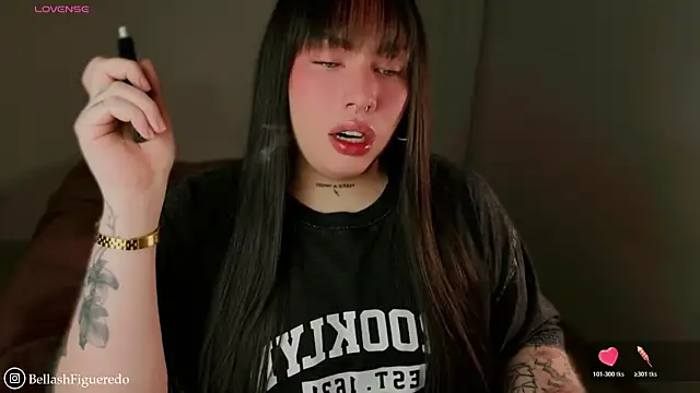 IsabellaFigueredo   online show from March 25, 2026, 11:25 pm