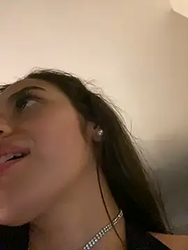 ayy falcon online show from February 15, 2026, 3:40 am