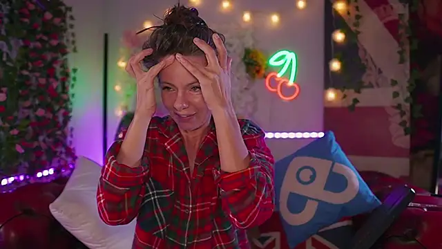 Snapshot of AmicaBentley chatting on March 23, 2026, 6:13 am AmicaBentley online show from March 23, 2026, 6:13 am