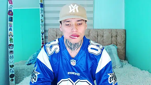  justinmoon2 online show from December 5, 2025, 8:28 pm