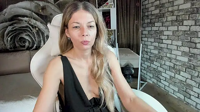 Eva Melow online show from April 15, 2026, 12:32 pm