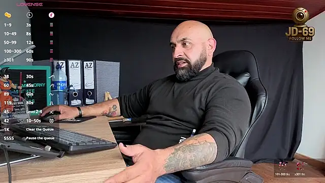 JD-69 online show from November 11, 2025, 7:41 pm