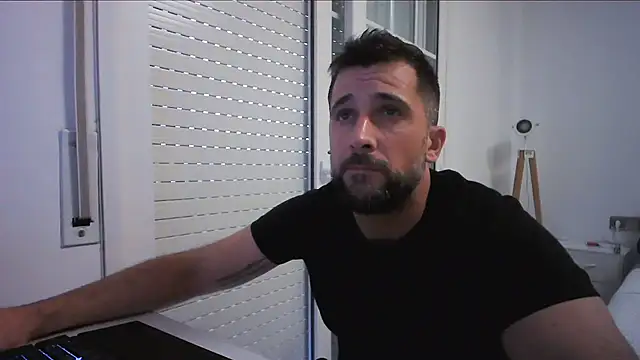 alex877x online show from July 26, 2026, 5:31 pm