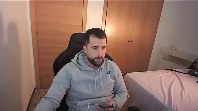 Snapshot of alex877x chatting on November 28, 2025, 3:45 pm alex877x online show from November 28, 2025, 3:45 pm