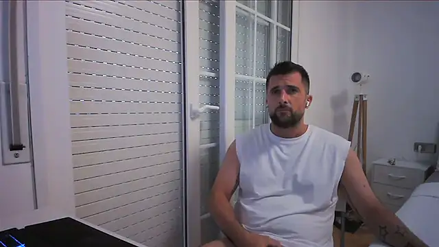 alex877x online show from July 10, 2026, 5:24 pm