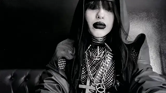 XXIOUX online show from April 30, 2026, 6:04 pm