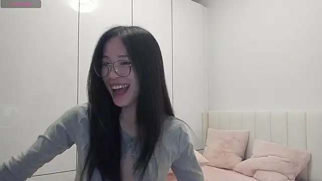 Snapshot of secretgirlfriendxo chatting on November 20, 2025, 2:12 am secretgirlfriendxo online show from November 20, 2025, 2:12 am