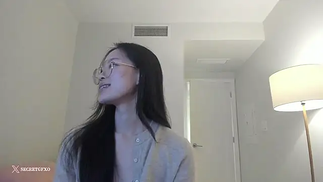 Snapshot of secretgirlfriendxo chatting on March 1, 2025, 7:08 am secretgirlfriendxo online show from March 1, 2025, 7:08 am