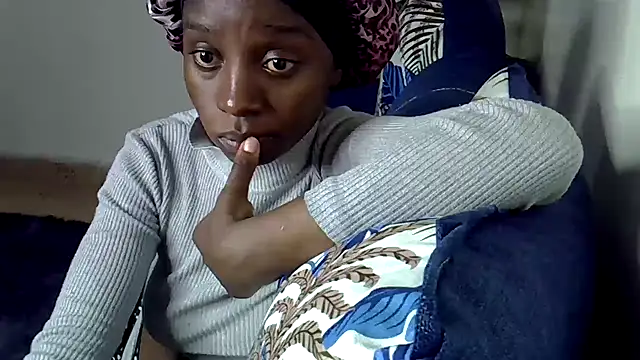 Enkarxx online show from October 29, 2025, 8:19 pm