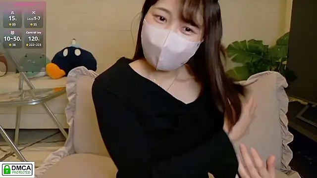 SUZU  online show from February 25, 2026, 12:16 pm