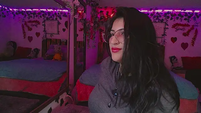 azahar  ziiz online show from September 18, 2025, 10:57 pm