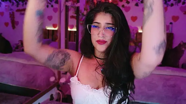 azahar  ziiz online show from April 8, 2026, 2:13 am