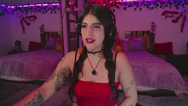 azahar  ziiz online show from November 14, 2025, 12:14 am