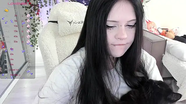 Snapshot of SelenaCute chatting on September 26, 2025, 6:42 am SelenaCute online show from September 26, 2025, 6:42 am