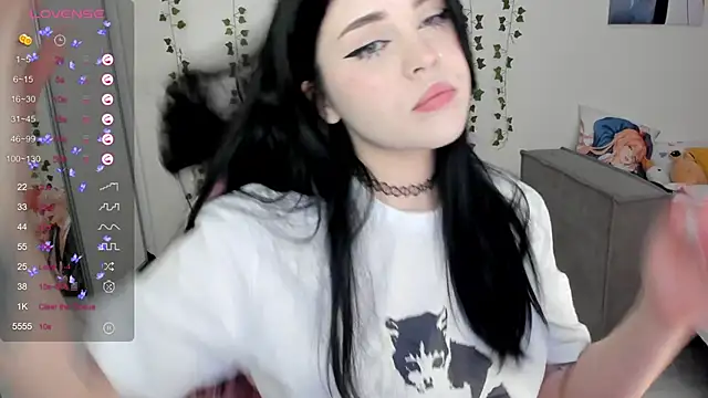Snapshot of SelenaCute chatting on January 27, 2025, 5:03 am SelenaCute online show from January 27, 2025, 5:03 am