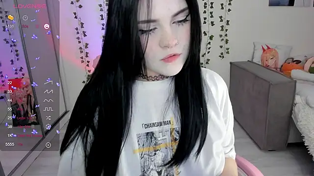 Snapshot of SelenaCute chatting on January 23, 2025, 5:13 am SelenaCute online show from January 23, 2025, 5:13 am