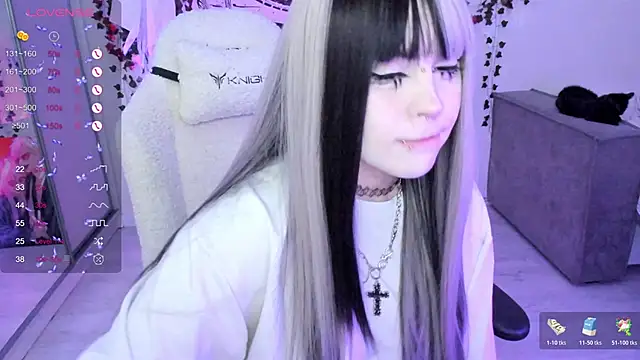 SelenaCute online show from November 10, 2025, 5:34 am