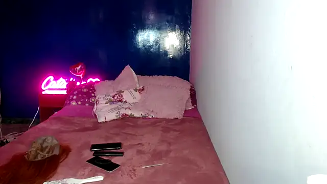 AnnieSexDoll online show from February 1, 2025, 7:34 pm