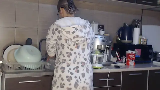 Tasty Shape online show from October 10, 2025, 5:19 am