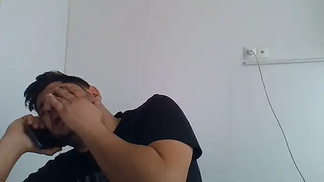 erkekkkadam online show from December 15, 2025, 9:37 am