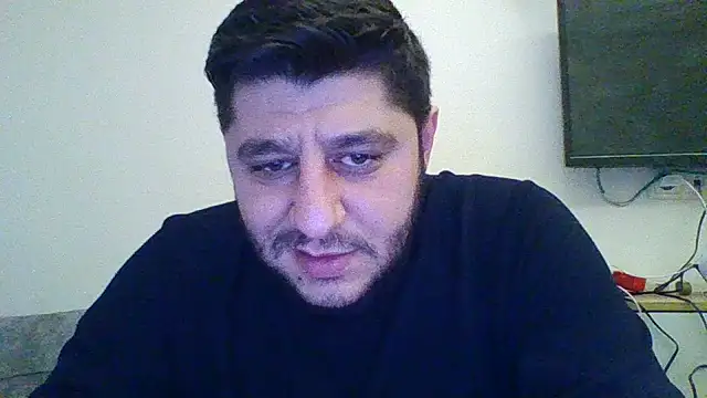 erkekkkadam online show from February 18, 2026, 3:08 pm