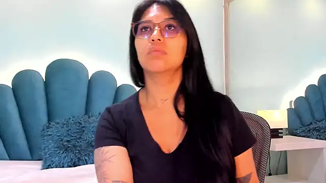 Snapshot of sharlott18 chatting on November 15, 2025, 2:32 pm sharlott18 online show from November 15, 2025, 2:32 pm