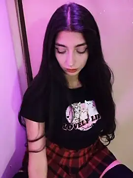 Felicia smok3 online show from December 6, 2024, 2:08 am
