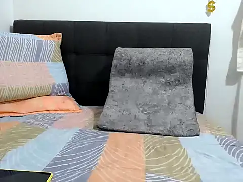 Snapshot of Alexxawinter chatting on February 20, 2026, 11:17 pm Alexxawinter online show from February 20, 2026, 11:17 pm