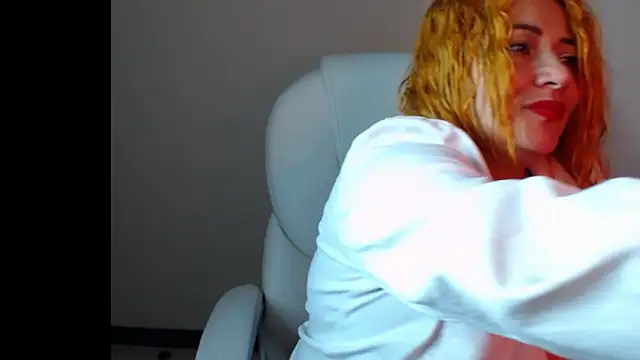 MariaJoseBarraza online show from October 6, 2025, 10:43 pm