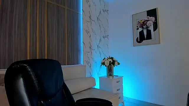 Snapshot of IsabellaAllen chatting on February 24, 2026, 11:05 pm IsabellaAllen online show from February 24, 2026, 11:05 pm