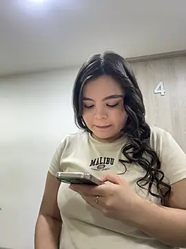 IsabellaAllen online show from April 10, 2026, 12:06 am