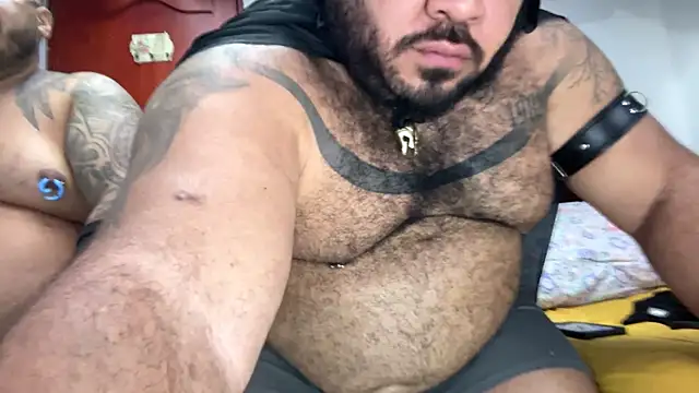 Snapshot of Latino_bigcock chatting on October 24, 2025, 6:56 am Latino bigcock online show from October 24, 2025, 6:56 am