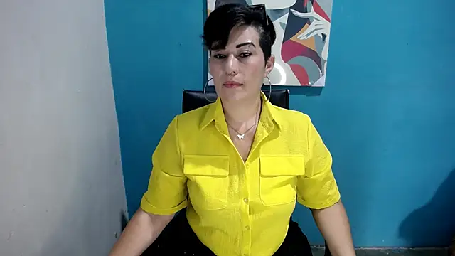 Snapshot of Sunny_rayz_ chatting on July 17, 2026, 3:31 pm Sunny rayz online show from July 17, 2026, 3:31 pm