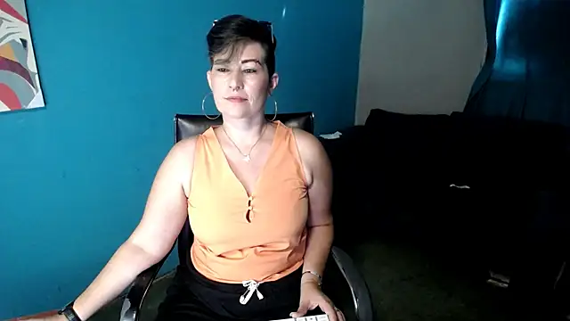 Snapshot of Sunny_rayz_ chatting on July 6, 2026, 3:03 pm Sunny rayz online show from July 6, 2026, 3:03 pm