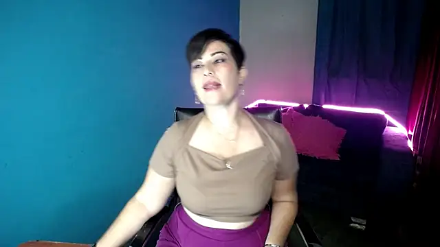 Snapshot of Sunny_rayz_ chatting on June 20, 2026, 10:20 am Sunny rayz online show from June 20, 2026, 10:20 am