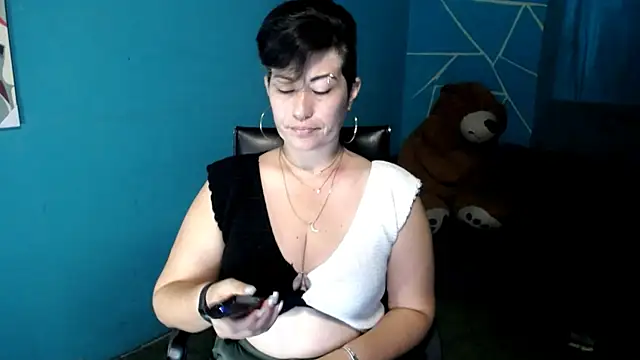 Snapshot of Sunny_rayz_ chatting on July 19, 2026, 12:02 pm Sunny rayz online show from July 19, 2026, 12:02 pm