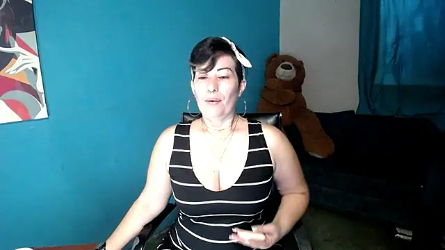 Snapshot of Sunny_rayz_ chatting on July 13, 2026, 12:04 pm Sunny rayz online show from July 13, 2026, 12:04 pm
