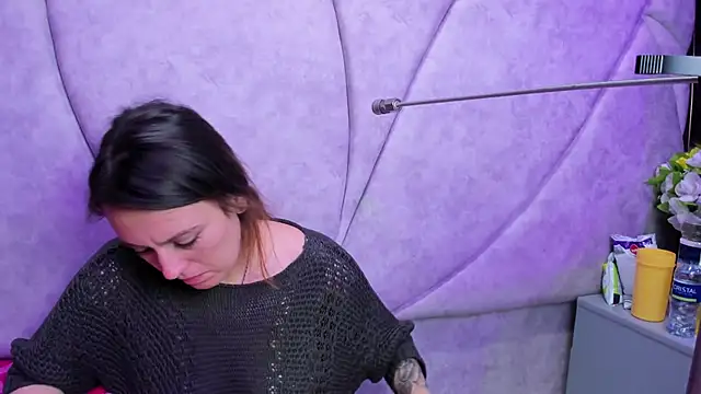 HornySlut69  online show from March 27, 2026, 1:45 pm