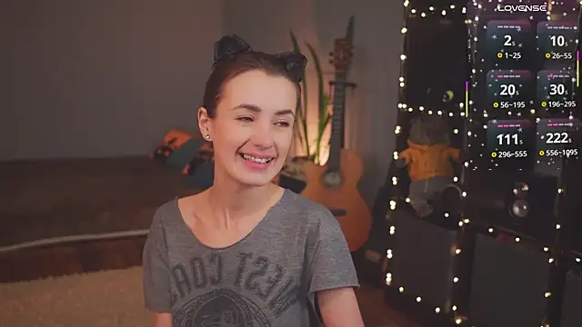 bananya kitty online show from March 8, 2025, 4:39 pm