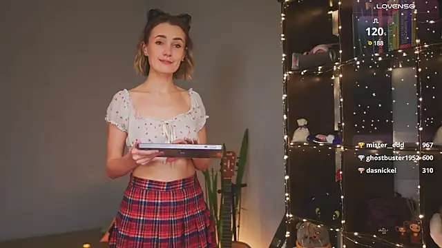 bananya kitty online show from December 7, 2024, 6:32 pm