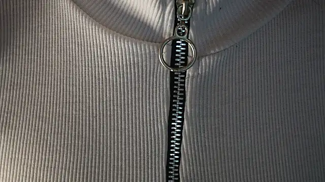 Snapshot of -AyeshaSinghania- chatting on December 19, 2025, 9:55 am -AyeshaSinghania- online show from December 19, 2025, 9:55 am