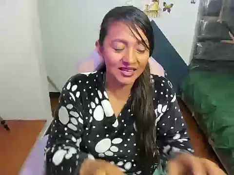Snapshot of daleska_ayala_1 chatting on September 11, 2025, 3:17 am daleska ayala 1 online show from September 11, 2025, 3:17 am