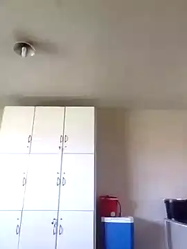 Snapshot of Yardie_bone chatting on March 7, 2025, 10:56 am Yardie bone online show from March 7, 2025, 10:56 am