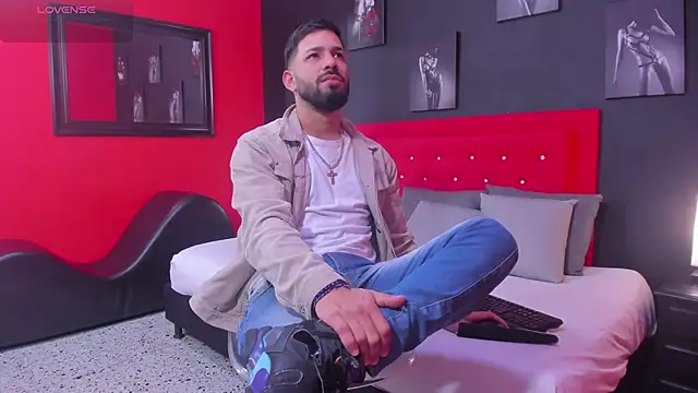 Snapshot of Thiagogomez chatting on December 18, 2025, 12:20 pm Thiagogomez online show from December 18, 2025, 12:20 pm