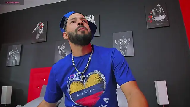 Snapshot of Thiagogomez chatting on March 3, 2025, 12:28 pm Thiagogomez online show from March 3, 2025, 12:28 pm