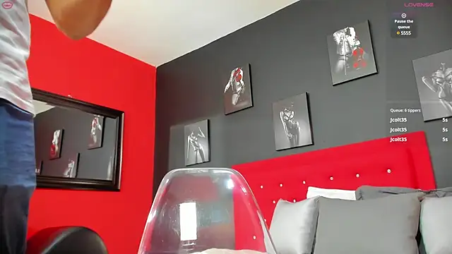 Snapshot of Thiagogomez chatting on March 5, 2025, 12:44 pm Thiagogomez online show from March 5, 2025, 12:44 pm