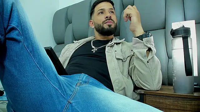 Thiagogomez online show from March 13, 2026, 7:30 pm