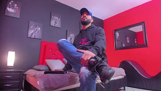 Snapshot of Thiagogomez chatting on November 27, 2025, 12:27 pm Thiagogomez online show from November 27, 2025, 12:27 pm